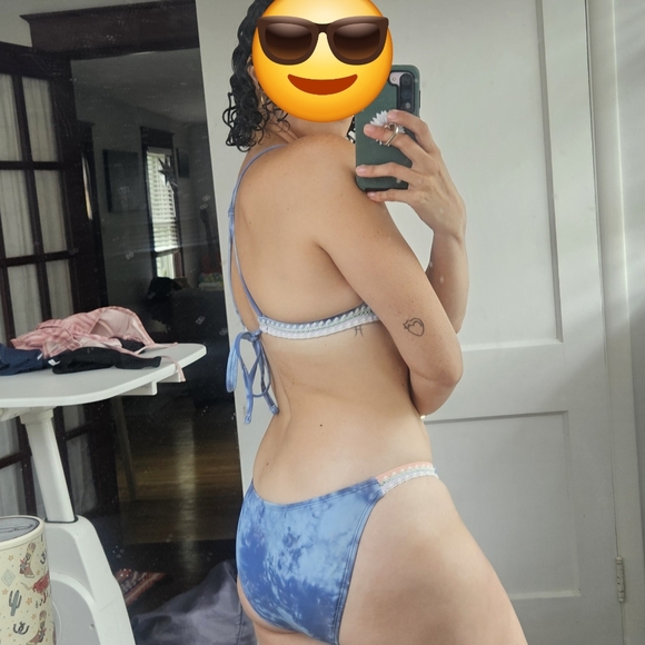 Xhileration Blue Tie Dye Bikini Size Medium - Picture 4 of 4